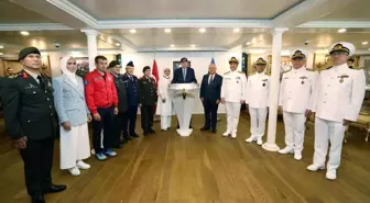 Cumhurbaşkanı Erdoğan, TEKNOFEST kapsamında Savarona yatını ziyaret etti