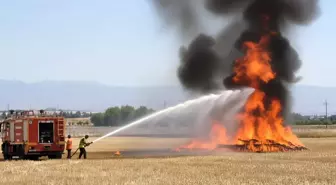 Elazığ'da Tarla Yangını Kontrol Altına Alındı
