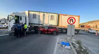 Afyonkarahisar'da Feci Kaza: 4 Yaralı