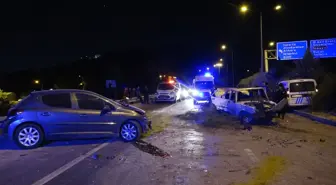 Burdur'da Polis Takibinden Kaçan Sürücü Kaza Yaptı: 10 Yaralı