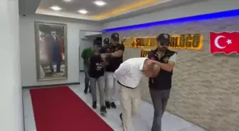 İzmir'de Restoranda Kavga: Genç Adam Tabancayla Öldürüldü
