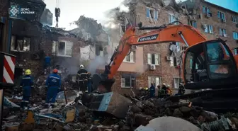 Rusya'nın Kiev'e Saldırısında 10 Kişi Hayatını Kaybetti