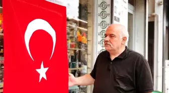 Düzce Valisi'nden Bayram Çağrısı: Bayraklarınızı Astın!