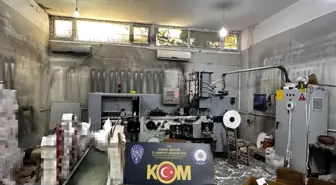 Adana'da Kaçak Makaron Üretim Tesisi Baskını