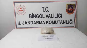 Bingöl'de Jandarma Ekipleri 1 Kilo 254 Gram Esrar Ele Geçirdi