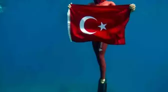 Şahika Ercümen'den Zafer Anı Dalışı