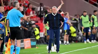 Mourinho kovuldu mu, istifa mı etti?
