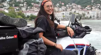 Motosikletle Türkiye Turuna Çıkan Saliha Özkan, Avrupa'ya Yelken Açıyor