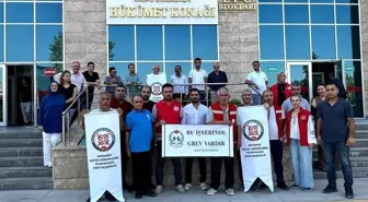 Adıyaman'da Sosyal Yardımlaşma Vakfı İşçileri Greve Çıktı