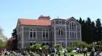 Boğaziçi Üniversitesinde intihar eden Ayberk K. kim, 15 yaşındaki kız kim, adı ne?