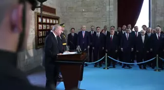 Devletin zirvesi Anıtkabir'de! Erdoğan'dan özel deftere çarpıcı not: Boş durmuyorlar