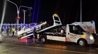Sakarya'da Trafik Kazası: 3 Yaralı, 1'i Ağır
