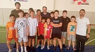 Hasan Kalın, Genç Güreşçilerle Buluştu