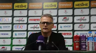 Sakaryaspor'da İrfan Buz ile Yollar Ayrıldı