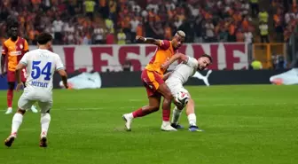 Galatasaray, Çaykur Rizespor'u 1-0 Önde Tamamladı