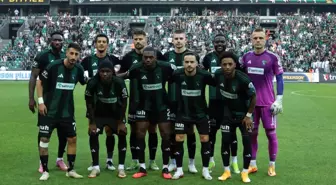 Kocaelispor ve Kayserispor Golsüz Beraberlikle İlk Yarıyı Tamamladı