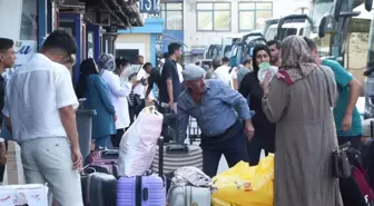 Okul Dönüşleri İçin Otogarlarda Yoğunluk Başladı