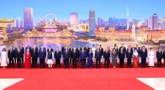 Xi Jinping, Tianjin'de Uluslararası Konuklara Karşılama Yemeği Verdi