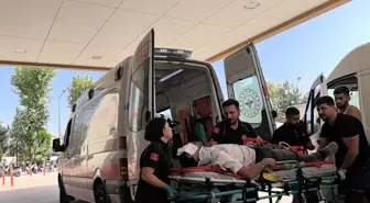 İnegöl'de İnşaatta Düşme Kazası: Bir İşçi Ağır Yaralandı