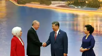 Cumhurbaşkanı Erdoğan, Şanghay Zirvesi'nde Çin'de Resmi Temaslarda Bulundu