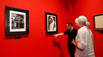 İzmir Kültürpark'ta Atatürk ve Refik Anadol Sergileri Yoğun İlgi Görüyor