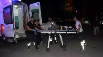 Beyşehir'de Kavşakta İki Otomobil Çarpıştı: 4 Yaralı