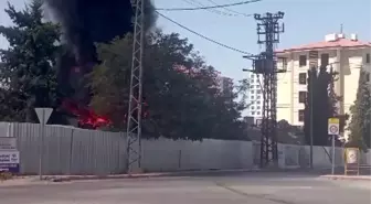 Malatya'da Şantiyede Yangın Paniğe Neden Oldu