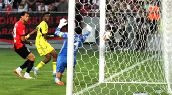 Fenerbahçe, Gençlerbirliği'ni 3-0 Geçti