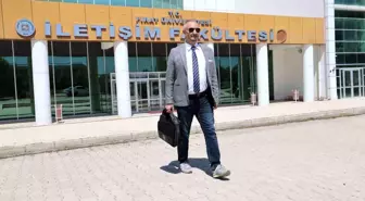 66 Yaşındaki Abdullah Yalınkılıç, 10. Üniversite Serüvenine Başladı
