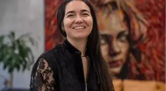 Akiş GYO, 20. Yılını Deniz Sağdıç'ın Eserleriyle Kutluyor