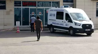 Anahtarını Unutunca Çatıdan Evine Girmeye Çalıştı, Düşerek Hayatını Kaybetti