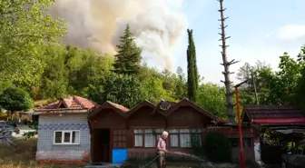 Kastamonu'daki Orman Yangını Evleri Tehdit Ediyor