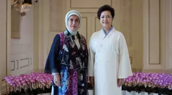 Emine Erdoğan, Çin Devlet Başkanı'nın eşi Peng Liyuan ile buluştu