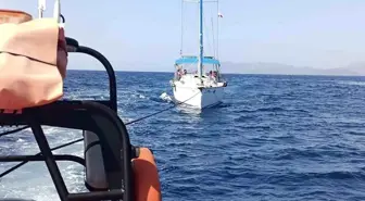 Fethiye Açıklarında Sürüklenen Yelkenli Kurtarıldı