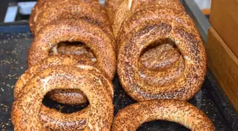 İzmir'de Simit Fiyatı 20 TL'ye Yükseldi
