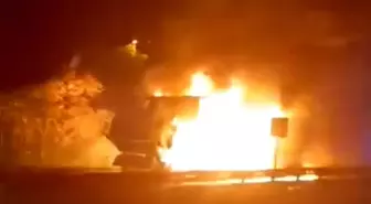 Eskişehir'de Tır Yangını, Araç Kül Oldu