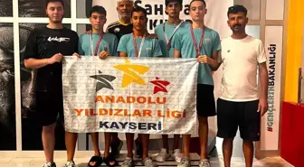 Kayseri Erkek Takımı Yüzme Türkiye İkincisi Oldu