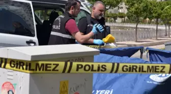Konteynerde ölü bulunan bebeğin annesi gözaltında! Çöpe atıp alışverişe gitmiş