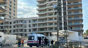 Manisa'da Şantiye Yangını: 2 Kişi Hastaneye Kaldırıldı