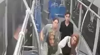 Kocaeli'de Otobüs Şoförü, Nefes Borusuna Cips Kaçan Çocuğu Kurtardı