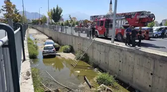 Kayseri'de Sulama Kanalına Düşen Araçta Kadın Sürücü Yaralandı