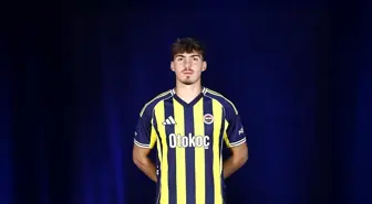 Fenerbahçe, Yusuf Akçiçek'i Al Hilal'e 22 Milyon Euro'ya Satışını Açıkladı