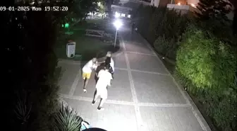 Adana'da 13 Yaşındaki Çocuğa Sitede Dayak