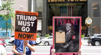 ABD'de İşçi Bayramı Gösterileri: Trump'a İstifa Çağrısı