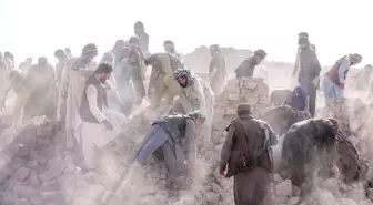 Afganistan'daki depremde ölü sayısı 1400'ü geçti