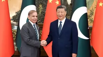 Xi Jinping ve Şahbaz Şerif, Beijing'de Görüşme Gerçekleştirdi