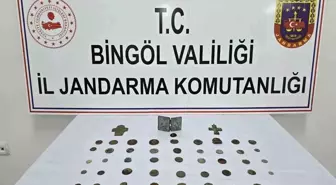 Bingöl'de Şüpheli Araçta Tarihi Eserler Ele Geçirildi