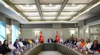 Cumhurbaşkanı Erdoğan, AK Parti'nin Kadın Belediye Başkanlarını Kabul Etti