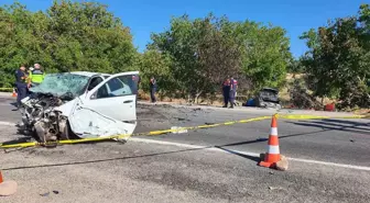 Manisa'da Feci Kaza: 3 Ölü, 2 Yaralı