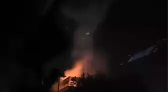 Diyarbakır'da Restoranda Yangın: 2 Kişi Dumandan Etkilendi